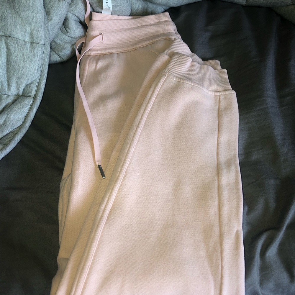 Lululemon joggers